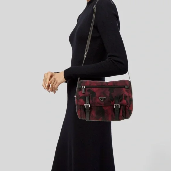 100% Authentic Prada Red Camouflage Nylon Messenger Bag - Picture 6 of 9